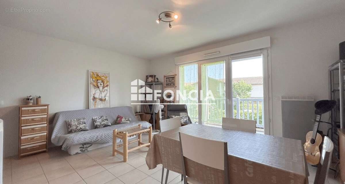 Appartement à ANGRESSE