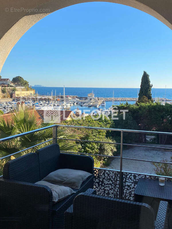 Maison à CARRY-LE-ROUET