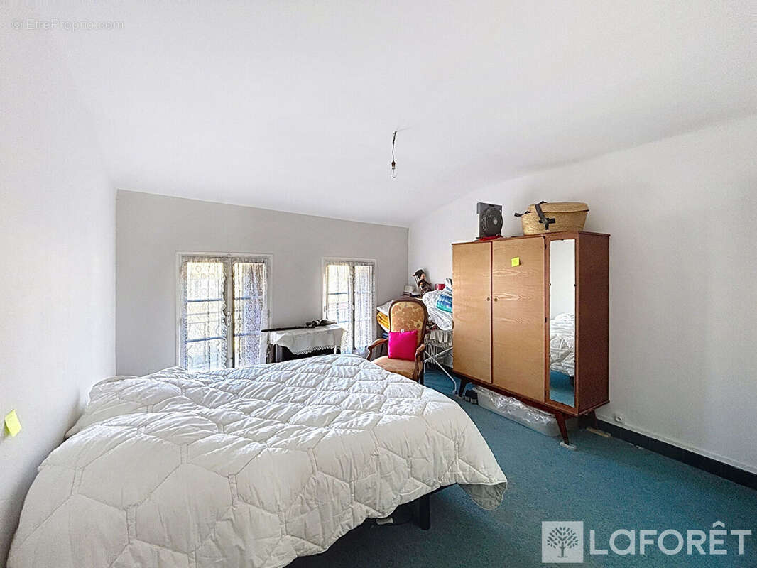 Maison à COURTHEZON