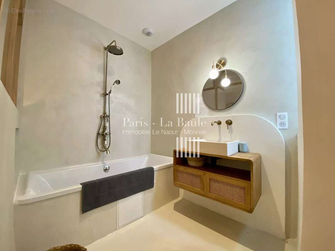 Le Pouliguen centre, maison rénovée de 5 pièces - photo 10