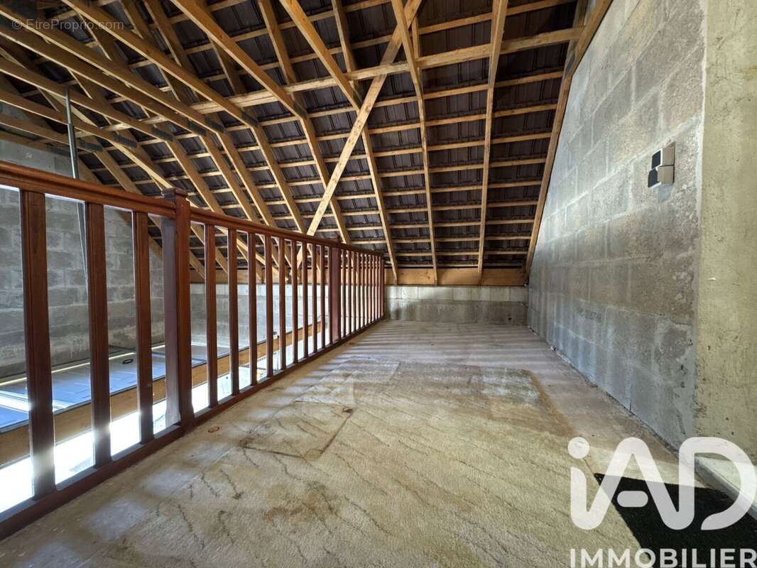 Maison 241 m² à Vauhallan  - photo 6