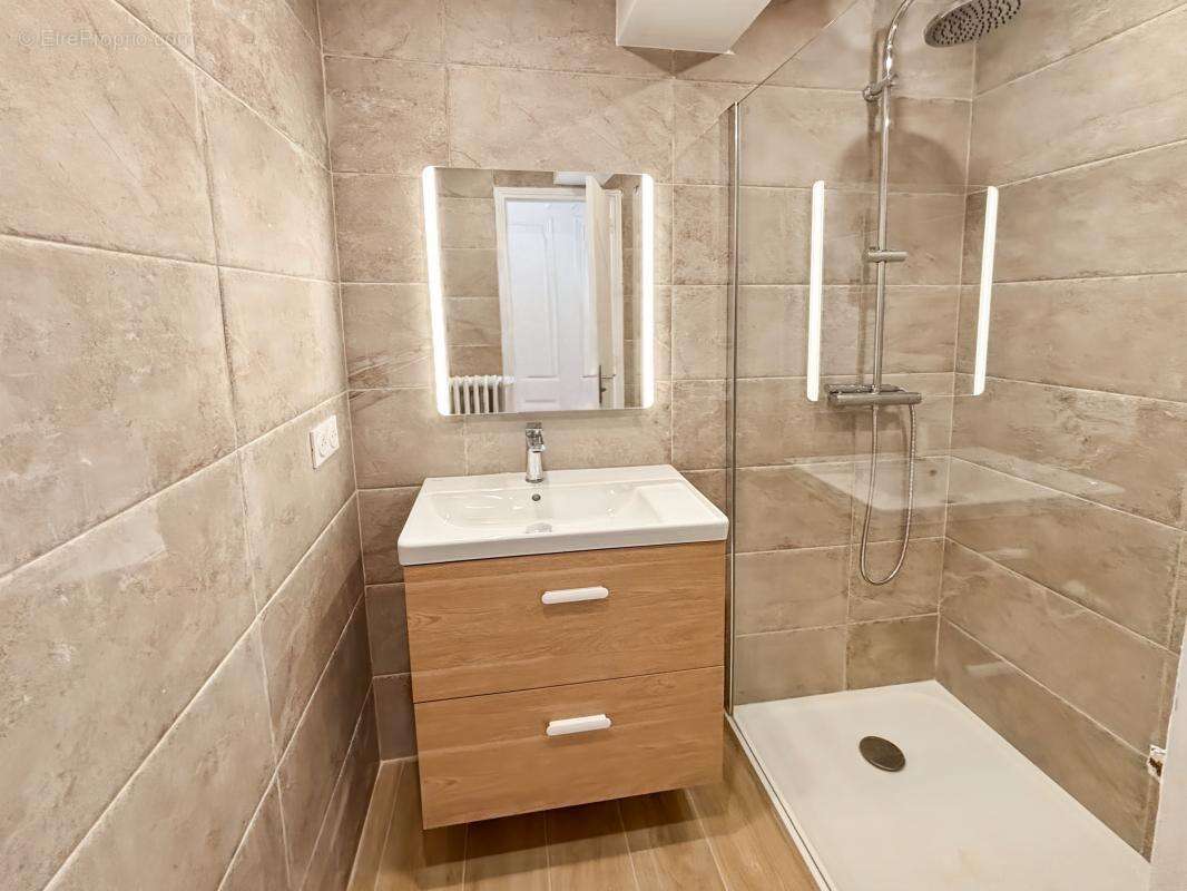 Appartement à MAUCHAMPS