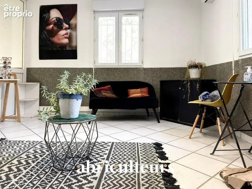 Le Muy - bâtiment commercial et entrepôt à vendre, zone d'activité dynamique proche A8.(83490) - photo 3
