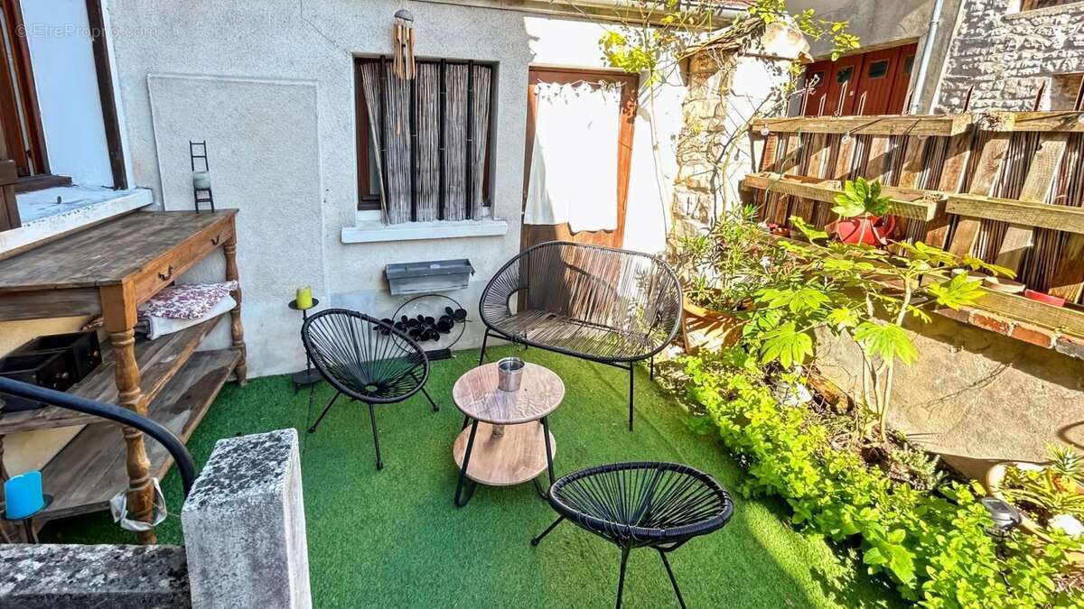 Maison à MONTIGNY-SUR-LOING