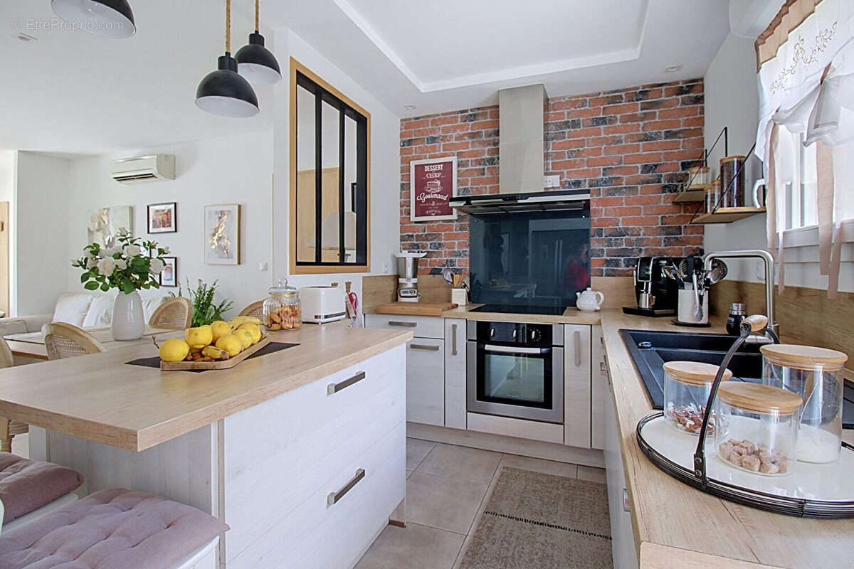 A VENDRE EN EXCLUSIVITE - Villa de 85m2 sur 411 m2 de terrain avec piscine et garage - photo 6