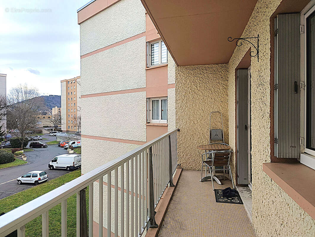 Appartement à BRIVES-CHARENSAC