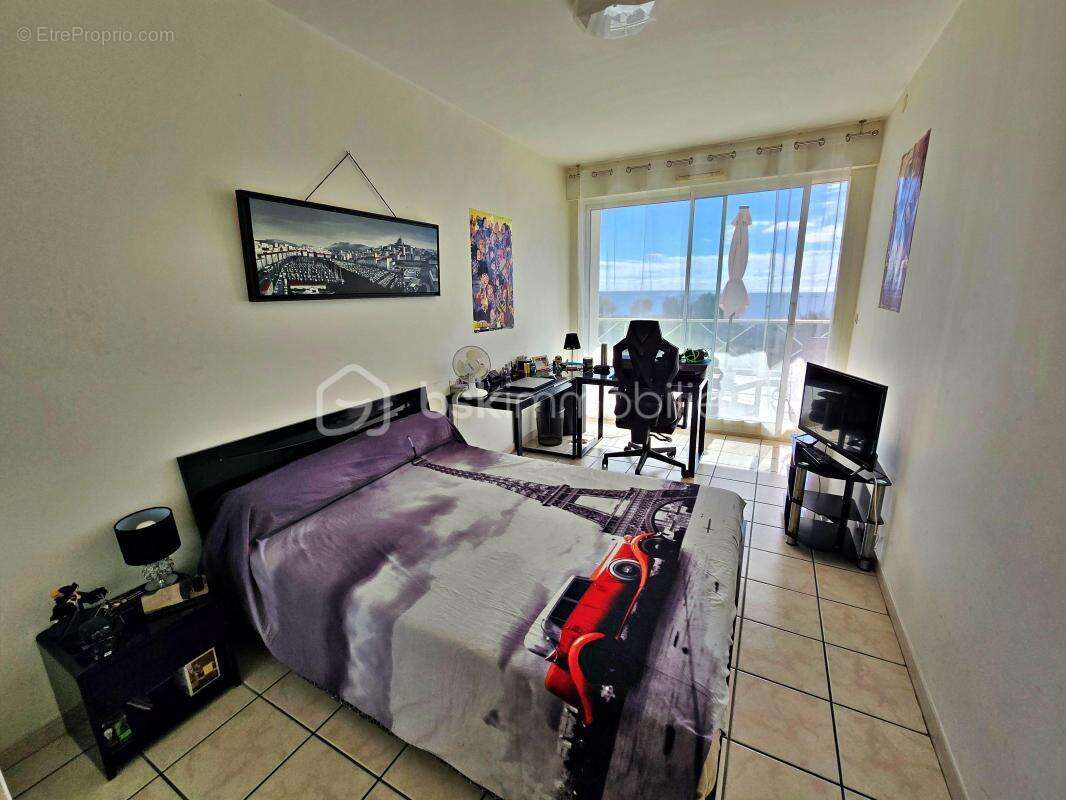 A saisir, Appartement front de mer T3 - 95m², terrasse 30m², parking + cave, dans résidence de haut standing, secteur prisé du R - photo 2