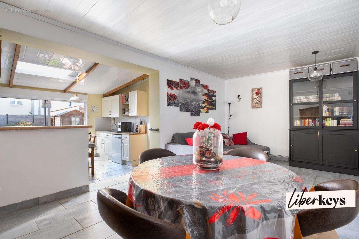 Maison à WAMBRECHIES