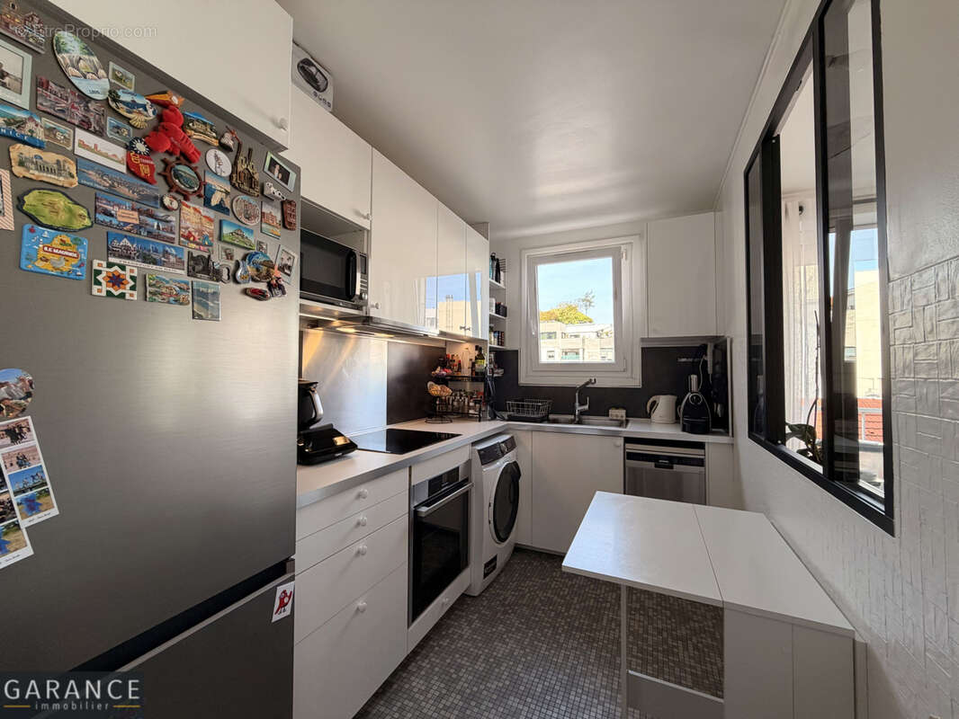 Appartement à PARIS-14E