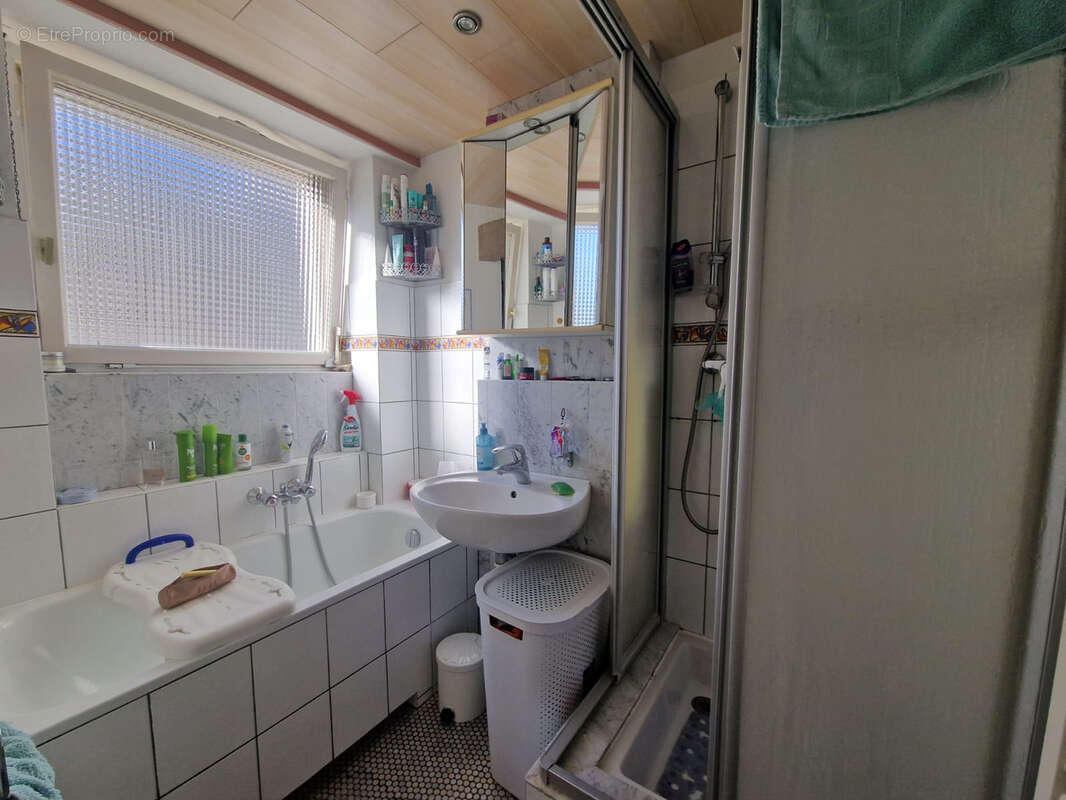 Idéal investissement   F3 avec balcons proche frontière suisse - photo 10