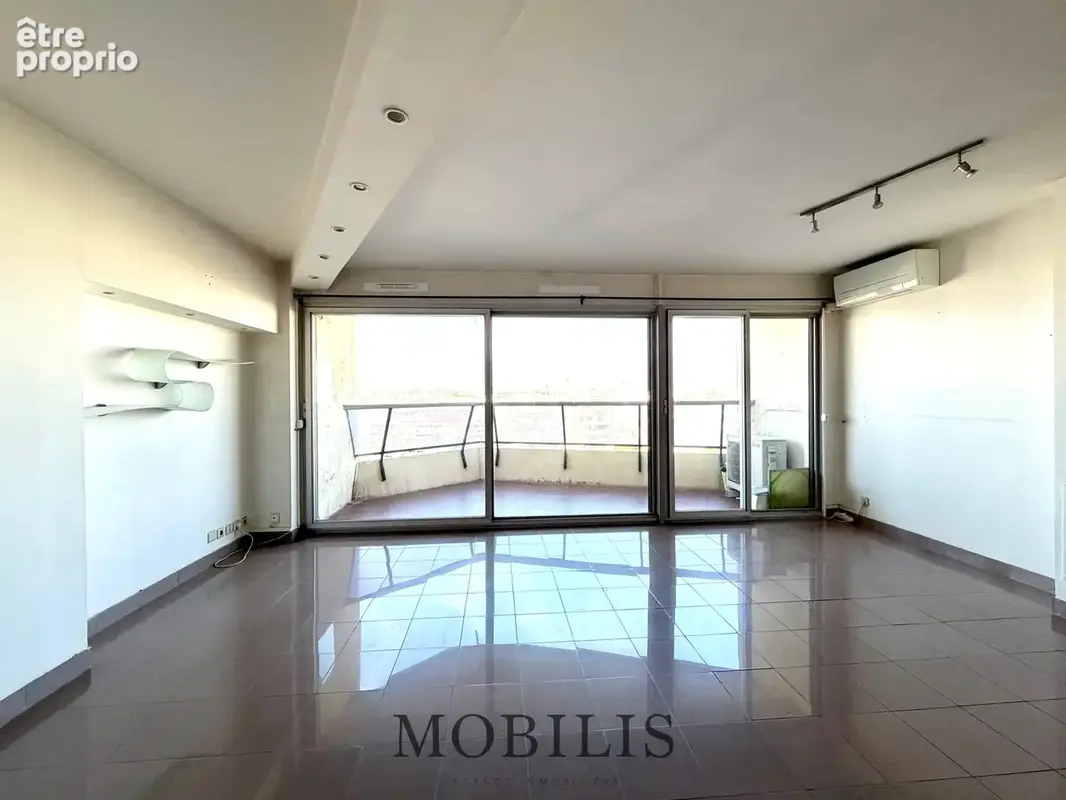 Belle vue ! grand pavois : beau type 3 de 82m2 avec parking - photo 2
