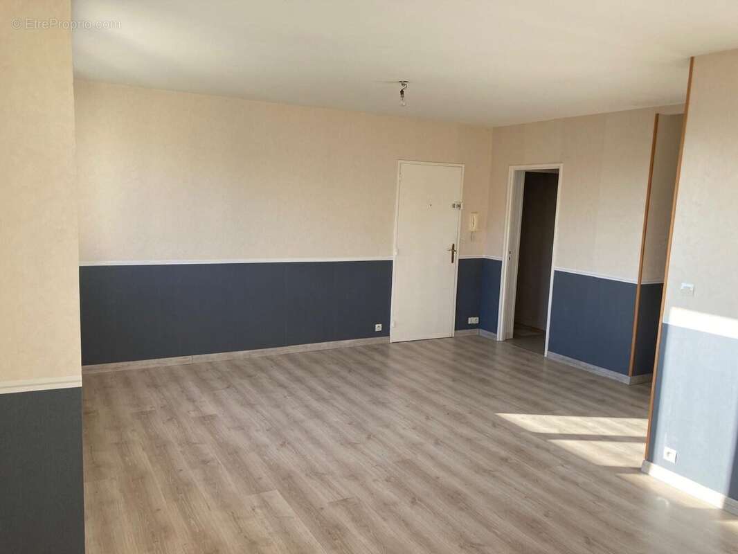 Appartement 64 m² à Chateau-Thierry  - photo 2