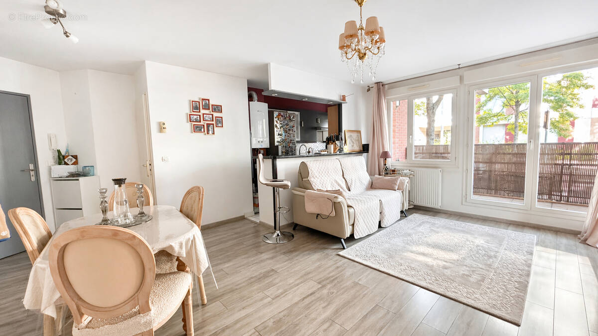 Appartement à NANTERRE