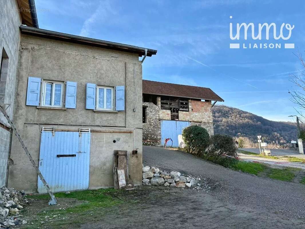 Maison à CHAPAREILLAN