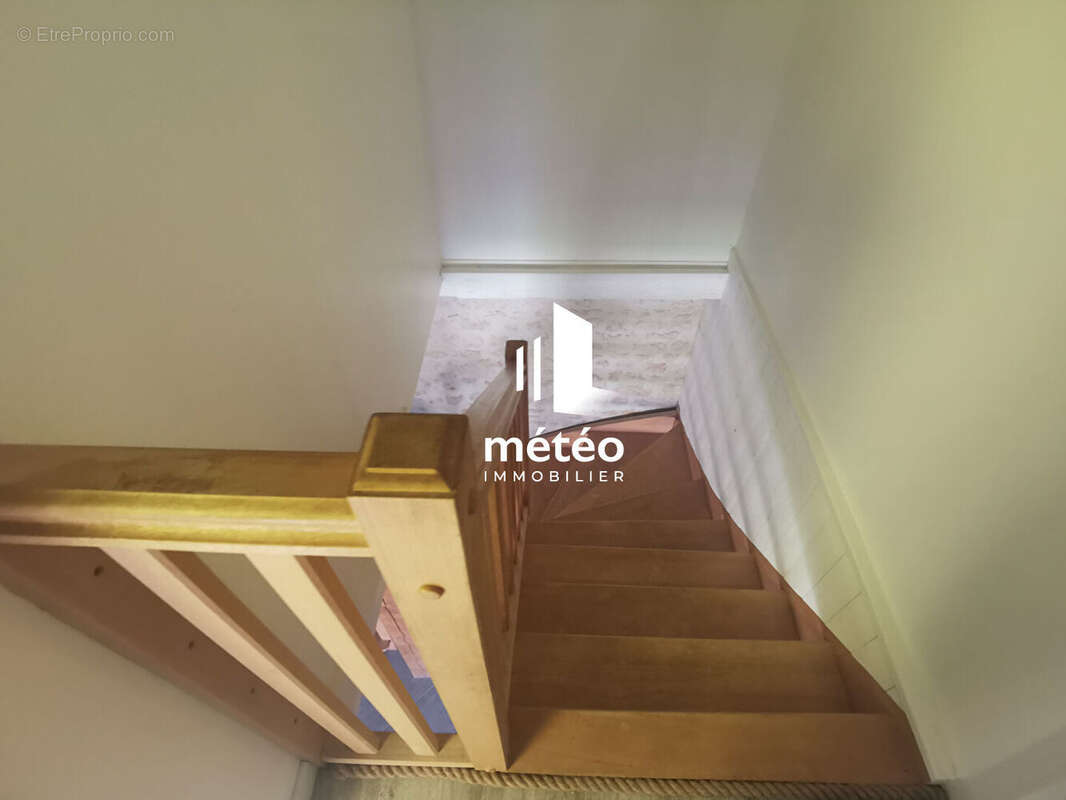 Maison à SAINTE-GEMME-LA-PLAINE