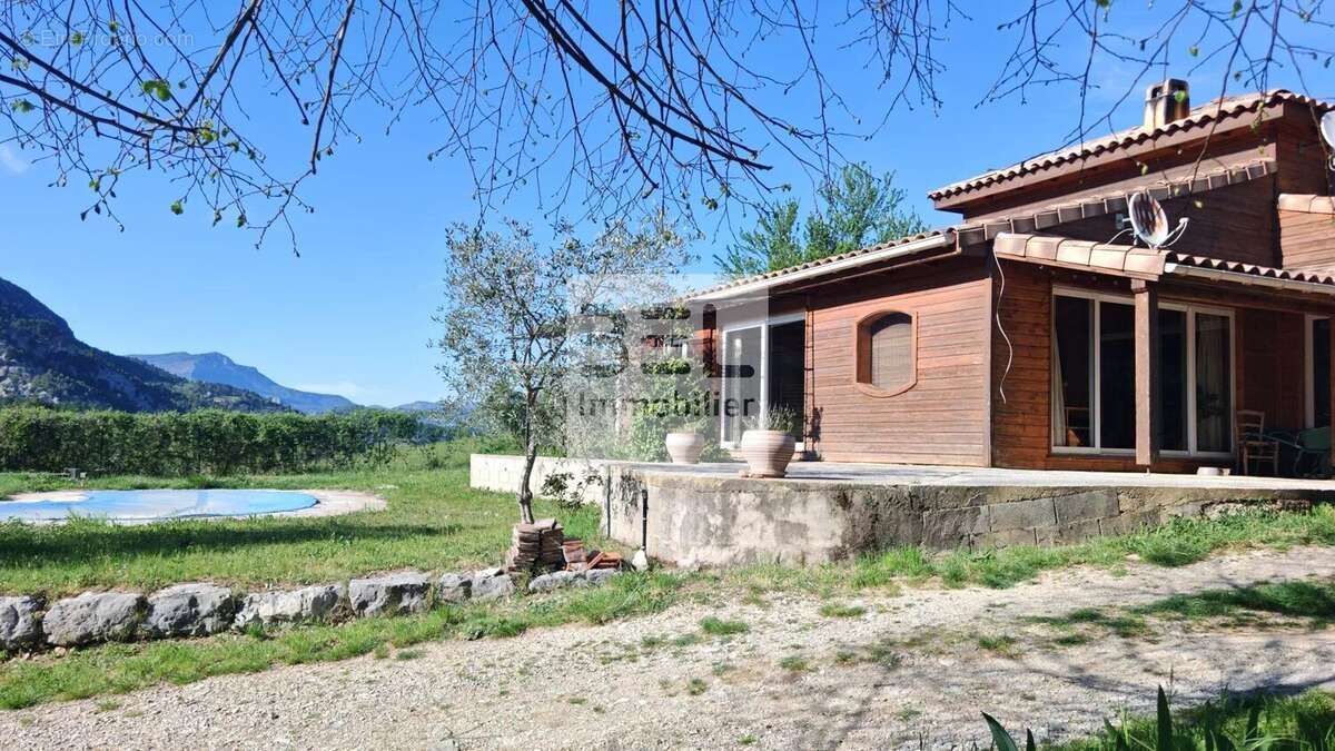 Maison à CHATEAUNEUF-DE-BORDETTE