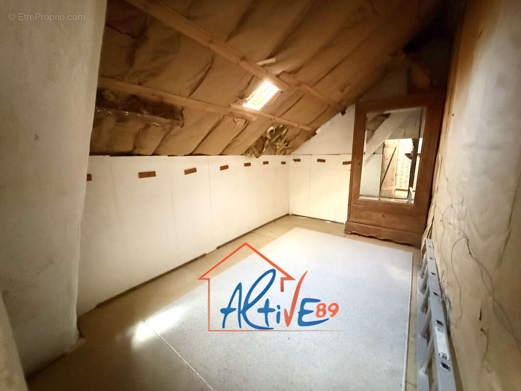 Maison des années 30 à Gurgy de 180m2 - photo 14