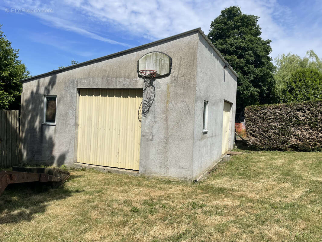 Maison à NEUILLE-PONT-PIERRE