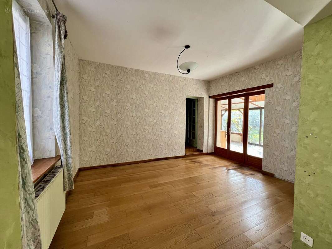 Maison à MEZIDON-CANON