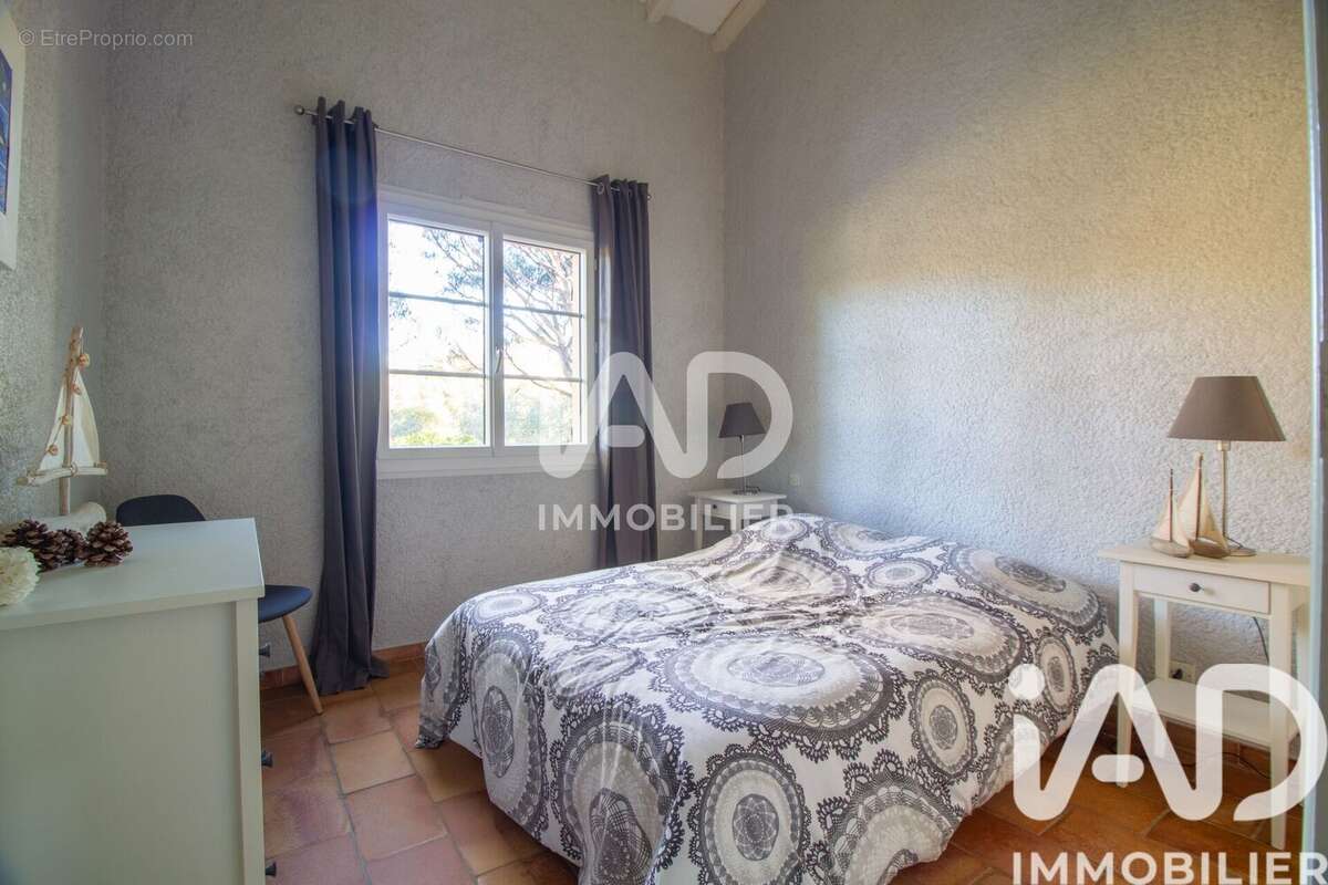 Photo 6 - Appartement à ROQUEBRUNE-SUR-ARGENS