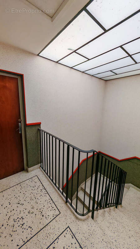 Appartement à LES MARTRES-DE-VEYRE