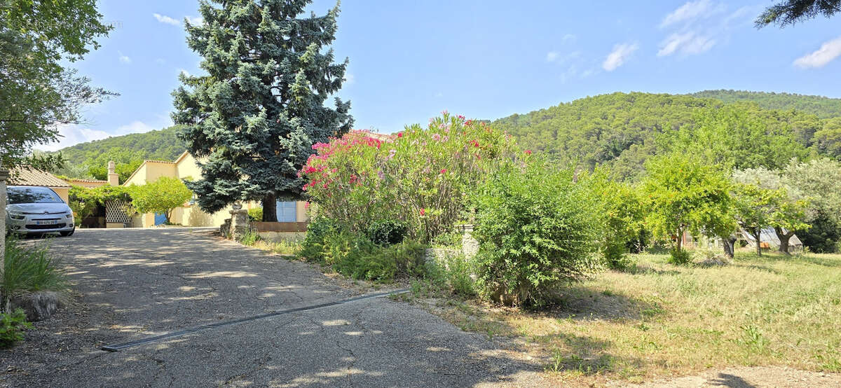 Maison à FIGANIERES
