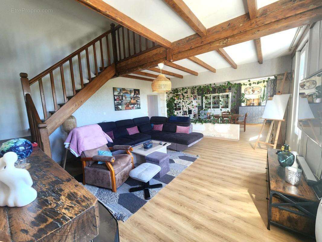 Maison à SAINT-ANDRE-DE-CUBZAC