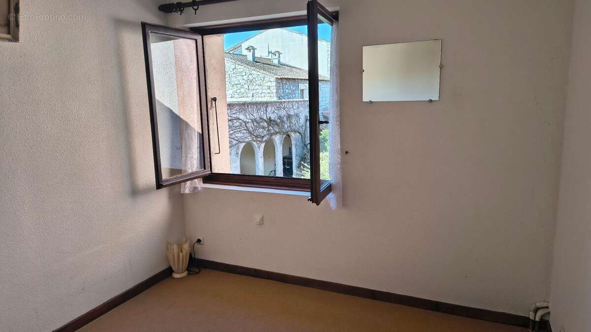 Maison à VALLON-PONT-D'ARC