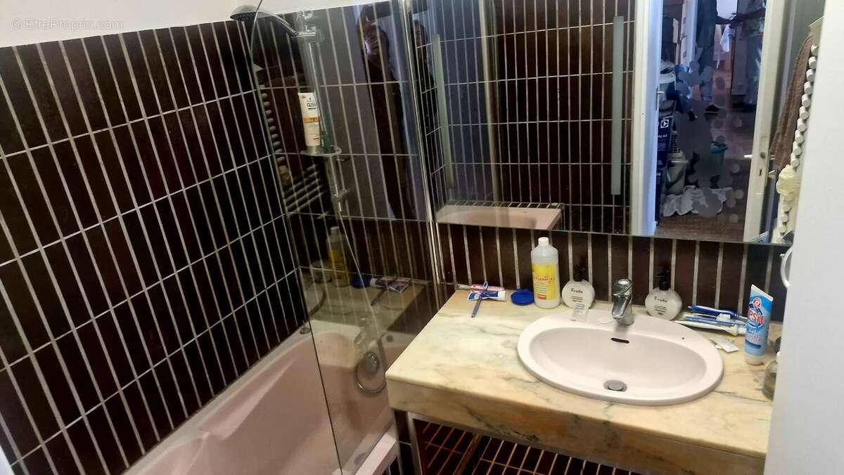 Appartement de 3 pièces refait à neuf - photo 7