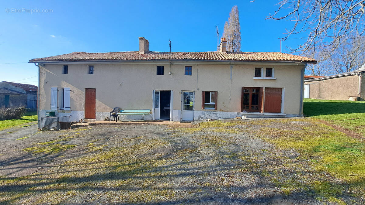 Maison à VERRUYES