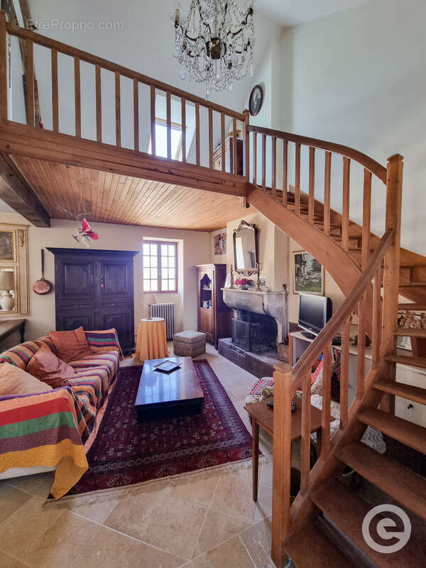 Maison à ANNAY-LA-COTE