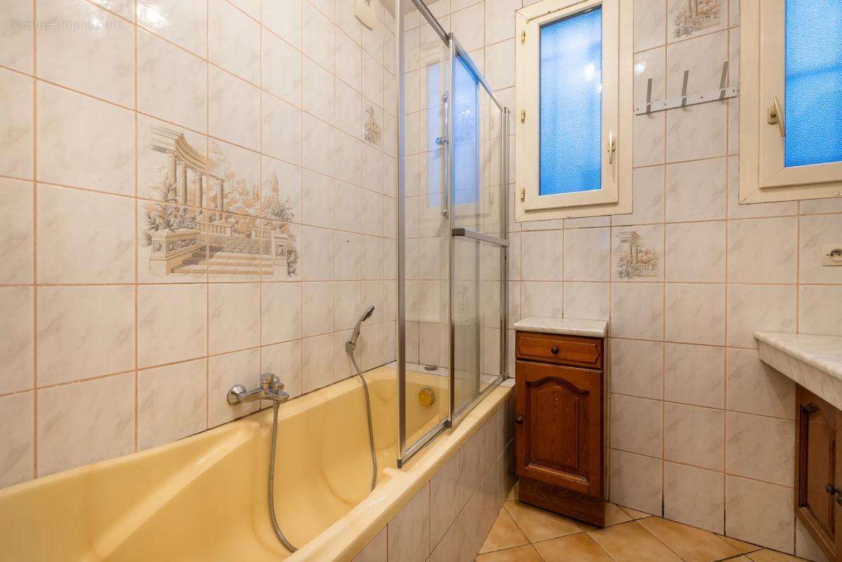 Maison à BURES-SUR-YVETTE