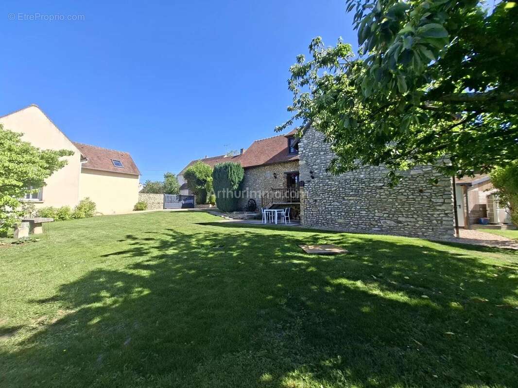 Vente Maison Gisors(27140) 370 000ï¿œ - photo 3