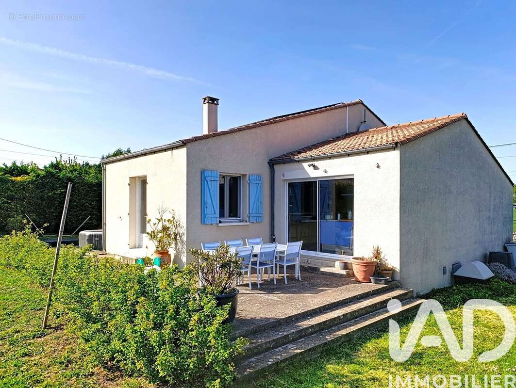 Photo 2 - Maison à SAINT-AGNANT