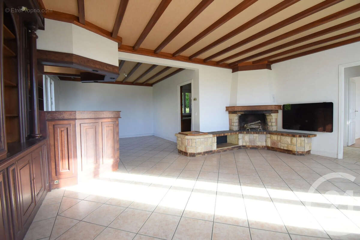 Maison 181 m² à Abrest  - photo 2