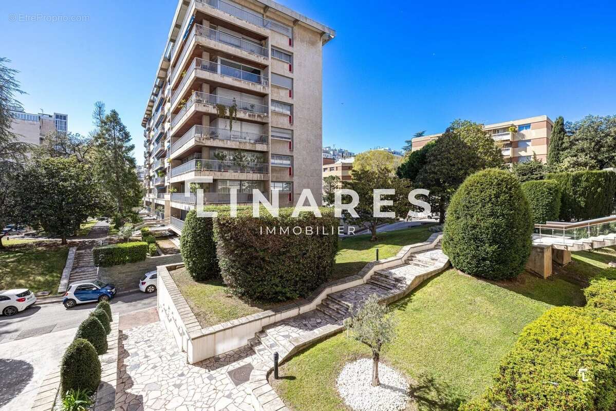 Appartement à MARSEILLE-8E