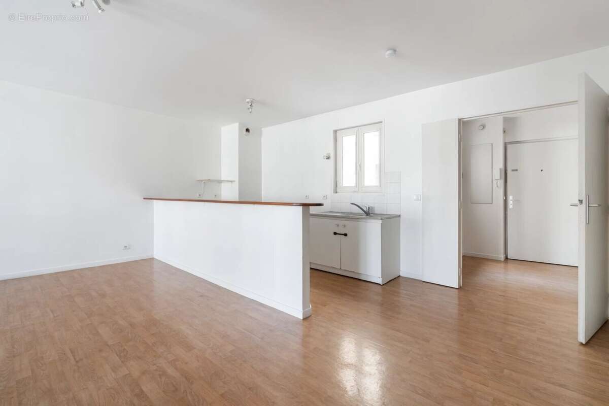 Appartement à LEVALLOIS-PERRET