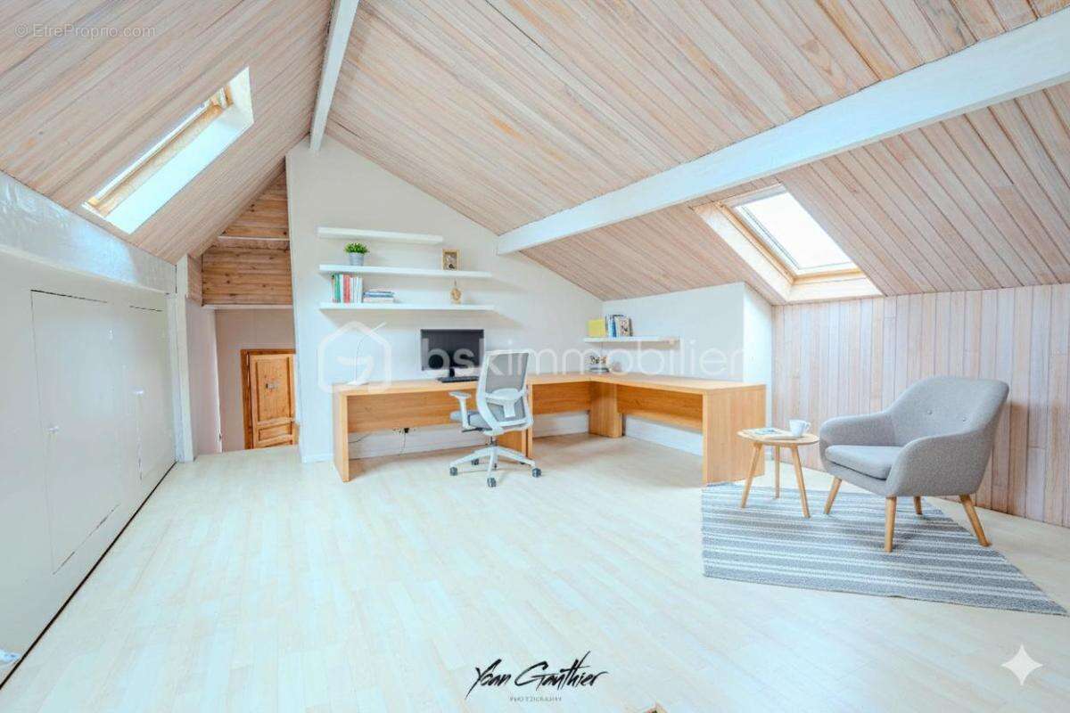 Maison à SAINT-GERMAIN-LES-ARPAJON