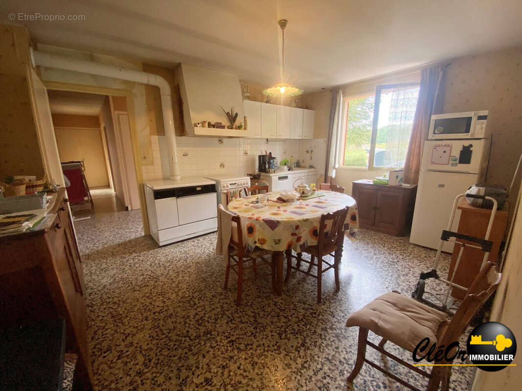 Maison à ROMENAY