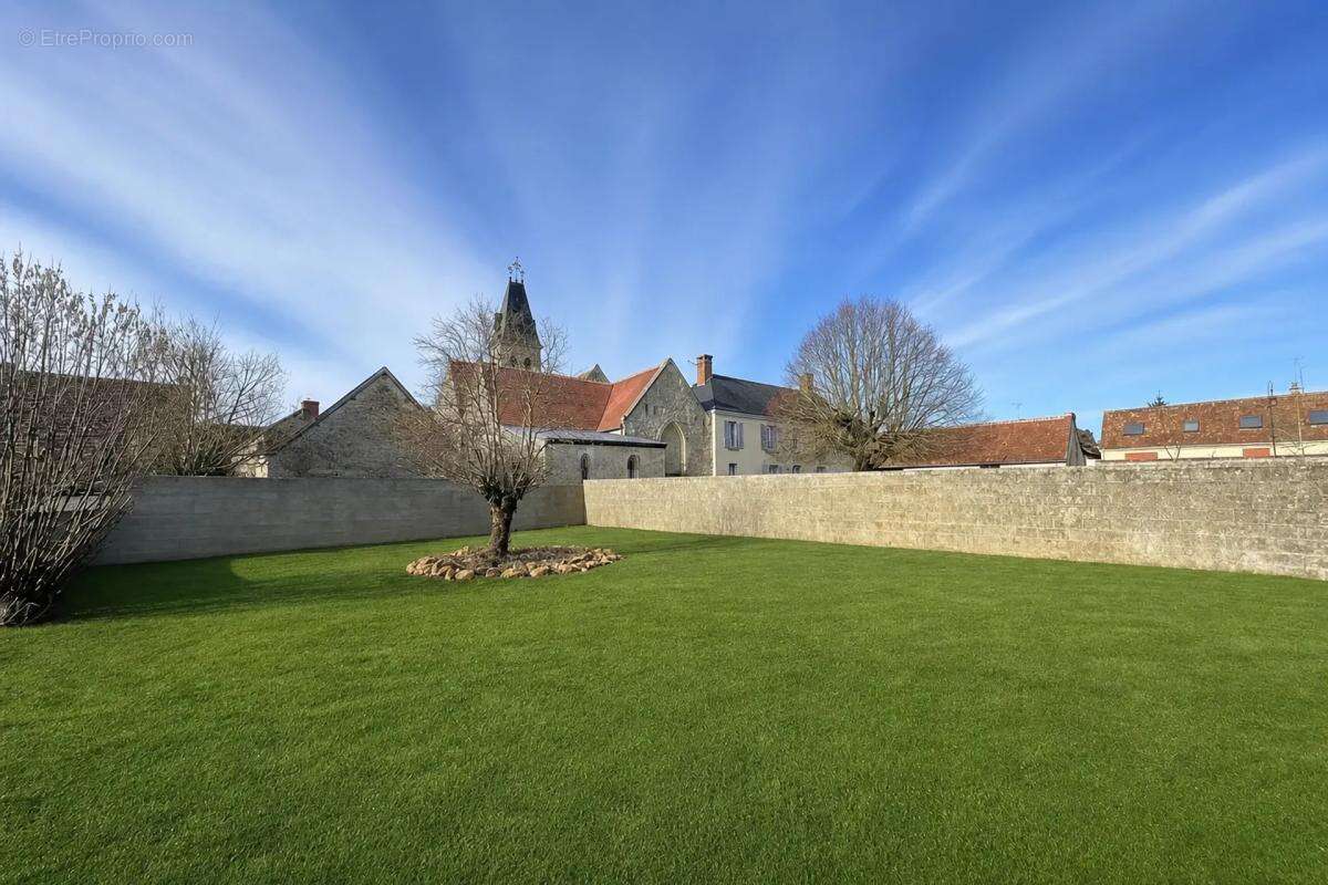 Maison à ORIGNY-LE-ROUX