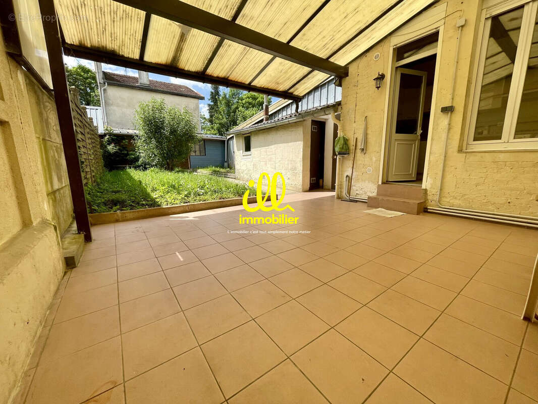 Maison 125 m² à Charleville-Mezieres  - photo 6