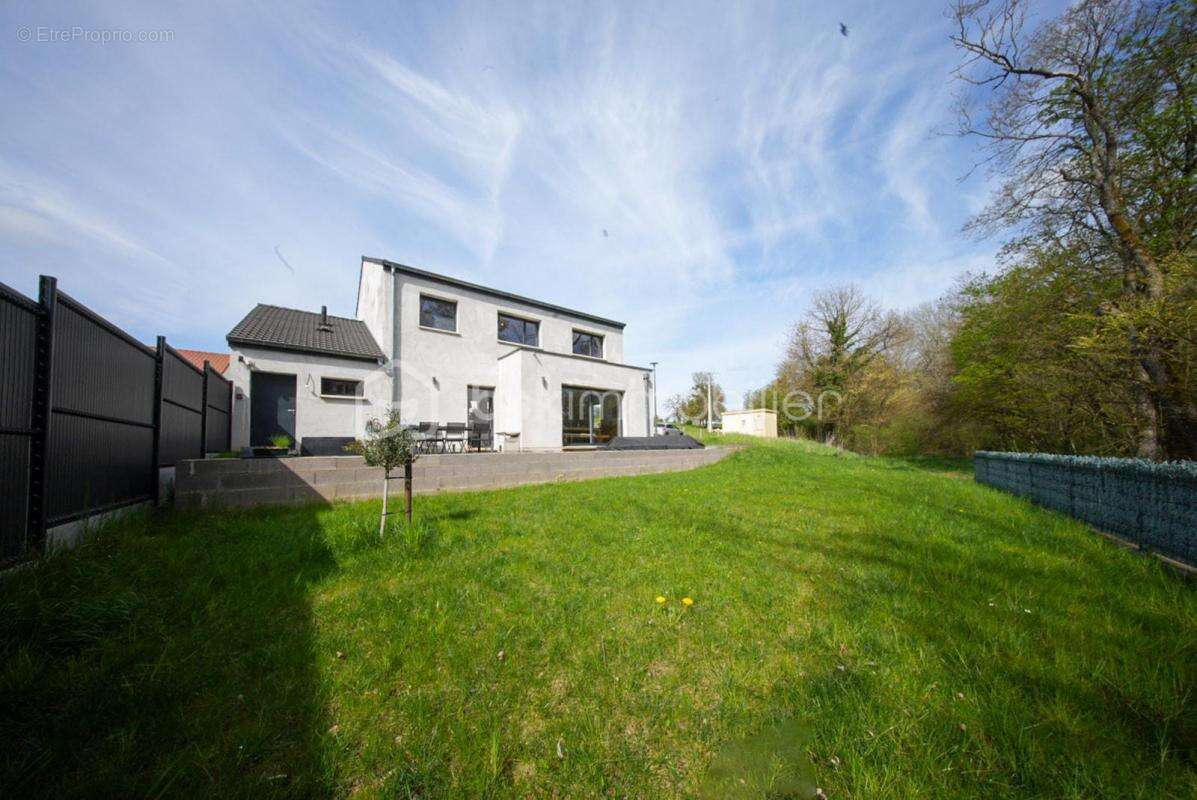 Maison à MONTOY-FLANVILLE