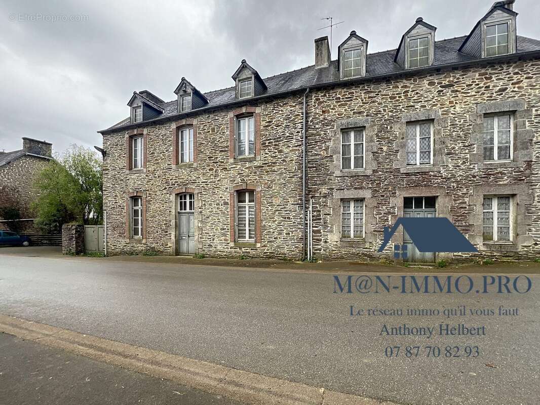 Maison à UZEL