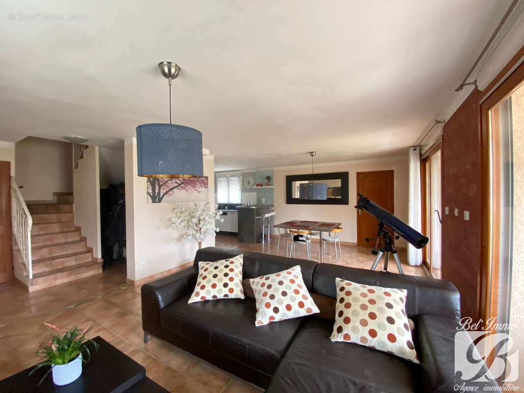 Maison à LA BOISSE