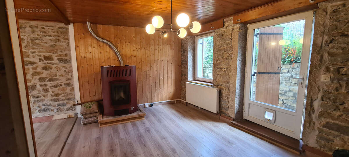 Maison à BOYEUX-SAINT-JEROME