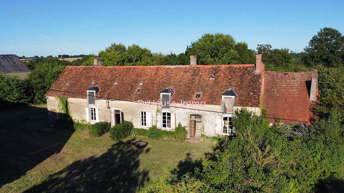 Maison à NEUVY-SAINT-SEPULCHRE