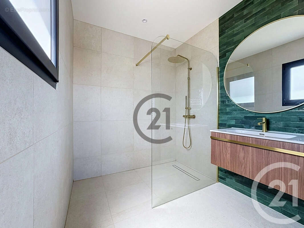 Maison 171 m² à Gueux  - photo 17