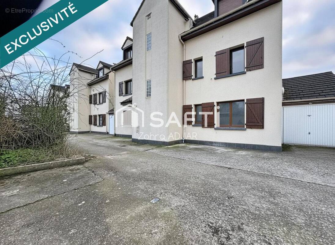 Photo 1 - Appartement à LONGPERRIER