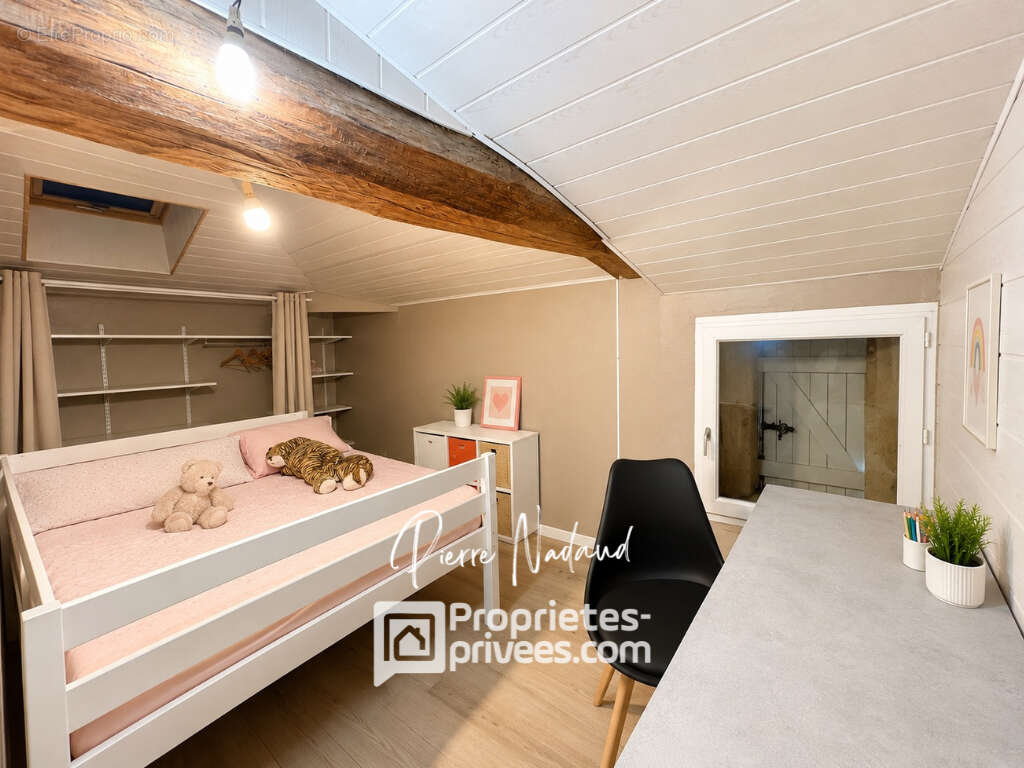 Maison sur la commune de Genissac 4 pièces 3 chambres - photo 8