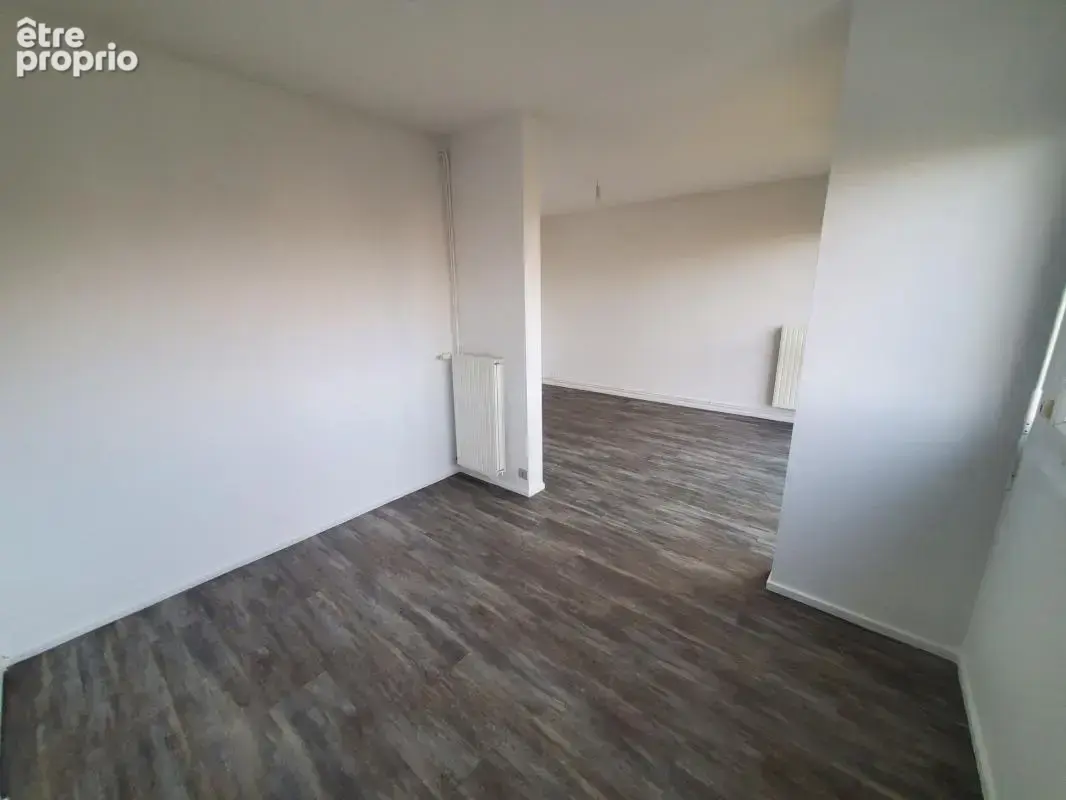 NANTES, Beaujoire, T1 au 5ème et dernier étage - photo 9
